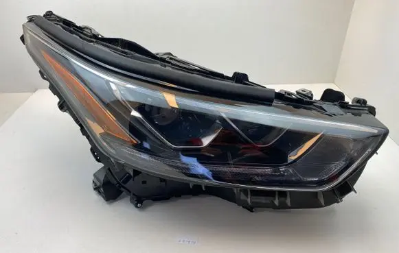 Toyota Highlander XU70 Headlight/headlamp 100008A06K