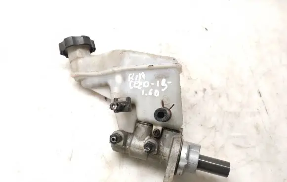 KIA Pro Cee'd II Master brake cylinder MOBIS