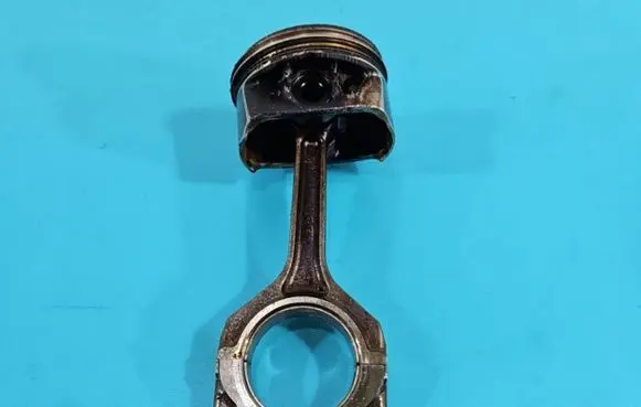Piston