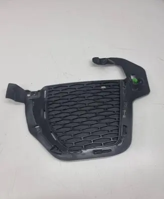 Land Rover Evoque I Front bumper lower grill GJ3215A299B