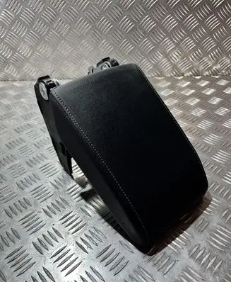 Volkswagen Golf VIII Armrest 5H0864207C