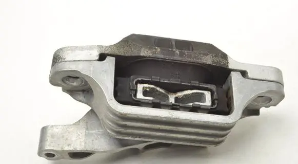 Ford Kuga III Engine mounting bracket LX637M121DA
