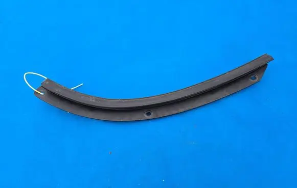 BMW X3 G45 Front door rubber seal 5A319B2