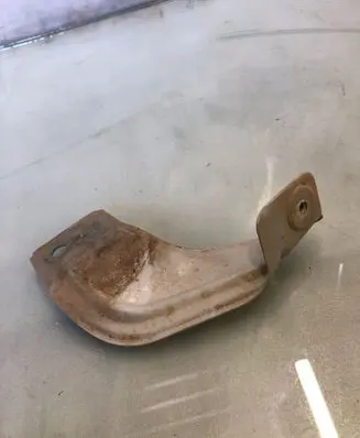 Skoda Karoq Fender mounting bracket 57a821432