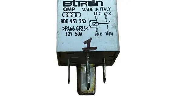 Skoda Superb B5 (3U) Other relay 8D0951253