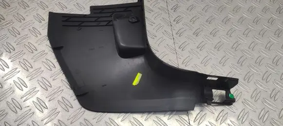 Foot area side trim