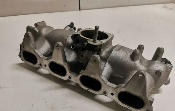 Audi A5 8T 8F Intake manifold 06H133201S