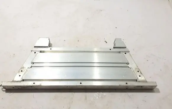 Volvo XC40 Radiator mount bracket 32315080