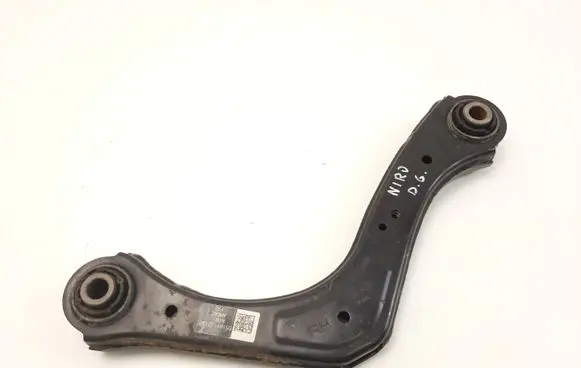 Rear control arm