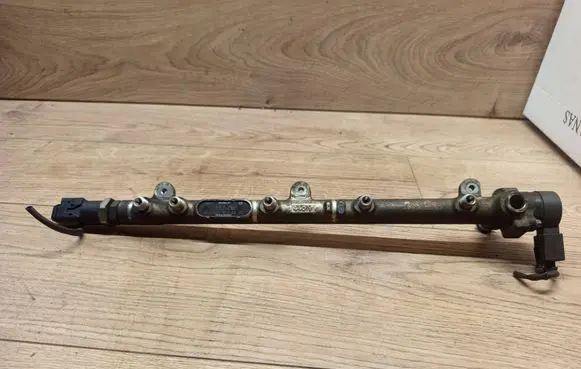Mercedes-Benz A W168 Fuel main line pipe 0445214005 A6680700095