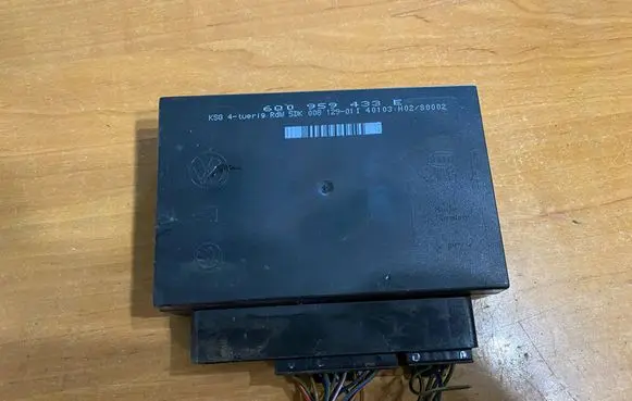 Seat Ibiza IV (6J,6P) Comfort/convenience module 6Q0959433E
