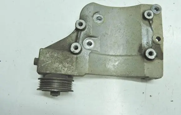 Suzuki SX4 Generator/alternator bracket CJB116A003