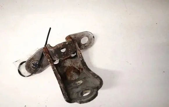 Hyundai Sonata Front door upper hinge