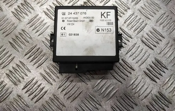 Opel Zafira A Comfort/convenience module 24437076 F005V00155 021838