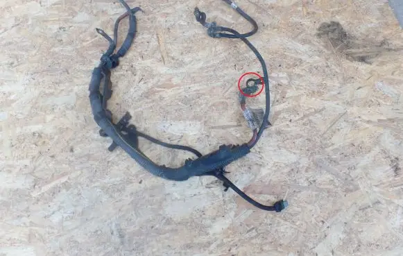 Opel Corsa D Positive cable (battery) 55558093