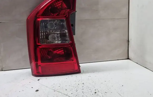 KIA Carens II Rear/tail lights 924011D0
