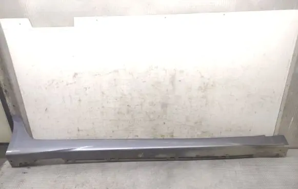 Mitsubishi Grandis Sill