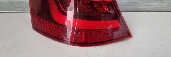 Audi A3 S3 8V Tailgate rear/tail lights 8V3945095B 81060102 00025947
