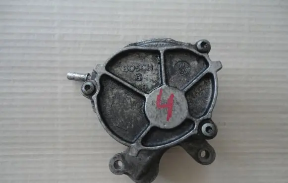 Peugeot 308 Vacuum pump