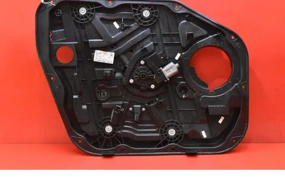 Hyundai Tucson JM Front door window regulator with motor 82470D7180