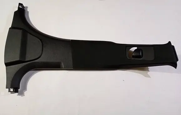 Dodge Charger (B) pillar trim (top) 100017179