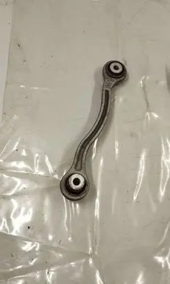Mercedes-Benz C W205 Rear control arm A20402