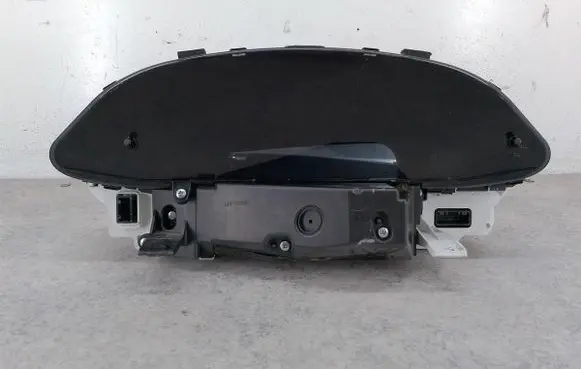 Toyota Yaris Speedometer (instrument cluster) 83800-0D690-D
