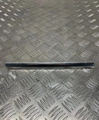 Peugeot 3008 I Rear side glass trim 