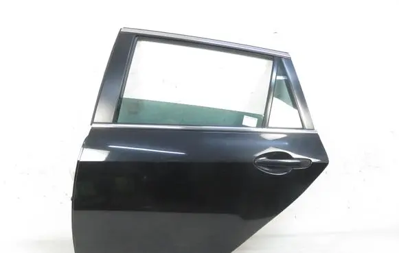 Mazda 6 Rear door