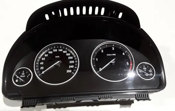 BMW 5 F10 F11 Speedometer (instrument cluster) 926517901