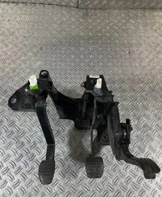 Renault Master III Pedal assembly 180107523R