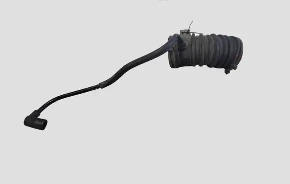 Mazda 6 Air intake hose/pipe L83713221 K3804