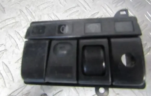 Mitsubishi Space Wagon Light switch 7e14