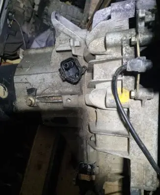 Renault 19 Manual 5 speed gearbox JB3028