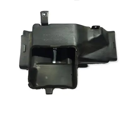 Mitsubishi Pajero Cabin air duct channel MB657326