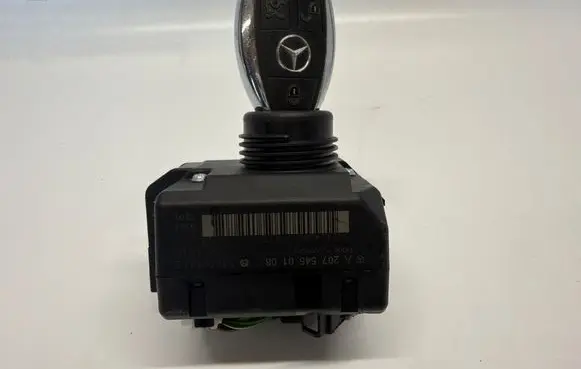 Mercedes-Benz C W204 Ignition lock A2075450108 330032 5024540801706175