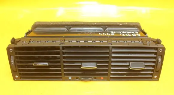 Dash center air vent grill
