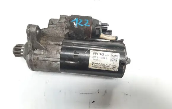 Volkswagen PASSAT B7 Starter motor 02E911024A