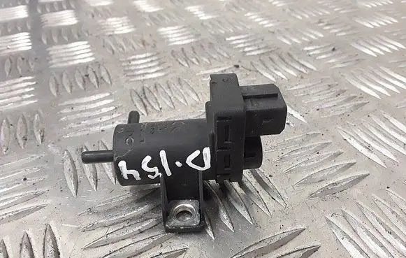 Vacuum valve