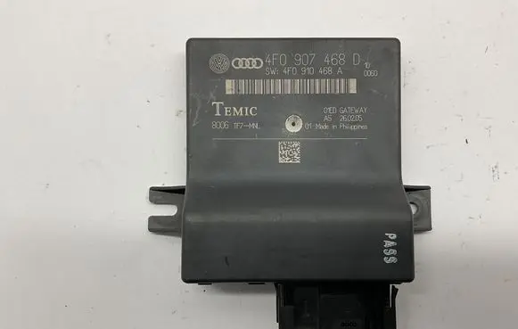 Volkswagen Golf V Gateway control module 4F0907468D 8006TF7MNL 4F0910468A