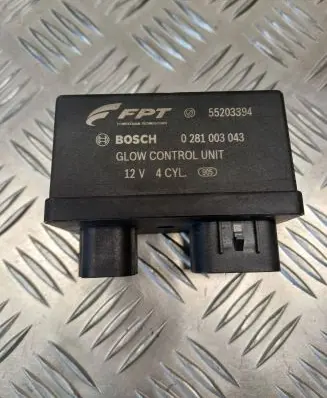 Suzuki SX4 Glow plug pre-heat relay 55203394 0281003043