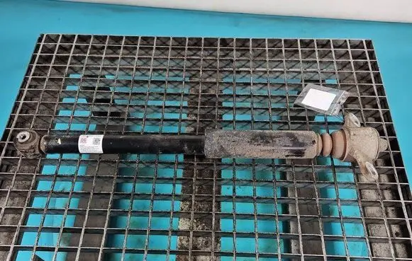 Hyundai Kona I Rear shock absorber/damper 55300-J9300 IMPRK1451576