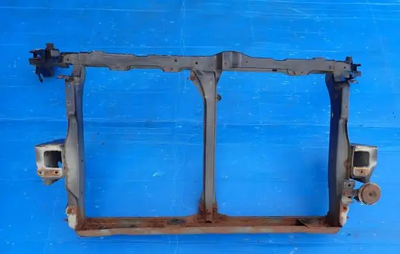 Suzuki Swift I Front bodywork piece 