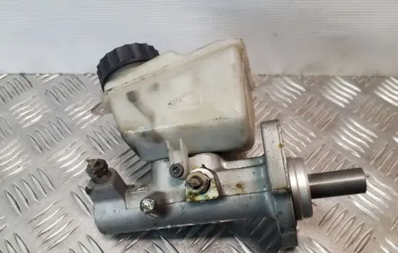 Volvo S60 Master brake cylinder 8646008