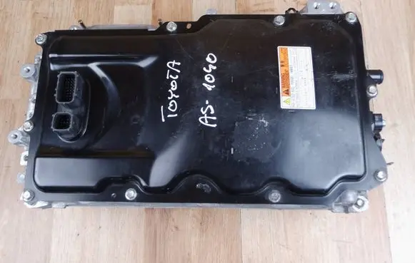 Toyota RAV 4 (XA50) Voltage converter inverter G92A042060