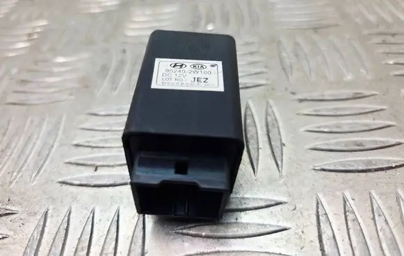 KIA Carens III Other relay 952402W100