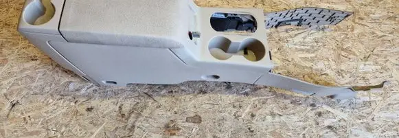 Ford Explorer Armrest 6L2419E890BA S017H 6L247804709A
