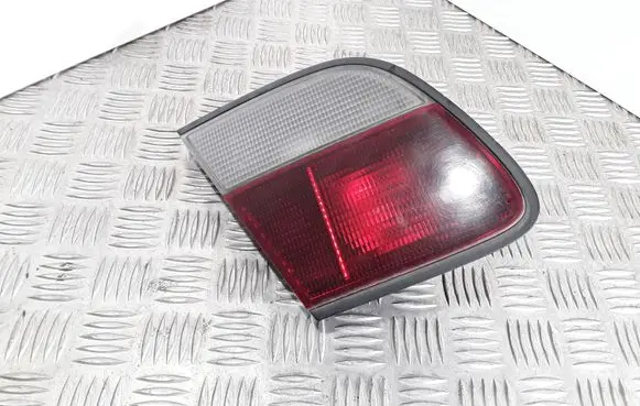 Nissan Almera Tailgate rear/tail lights 4728B