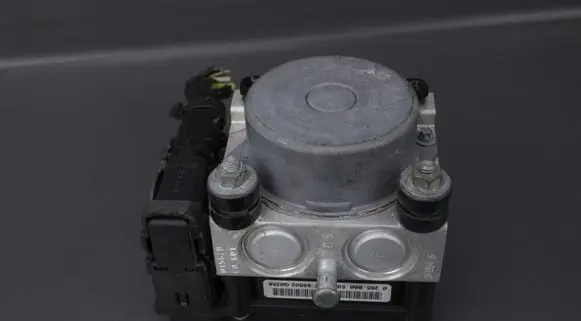 Nissan Note (E11) ABS Pump 0265231732 0265800518