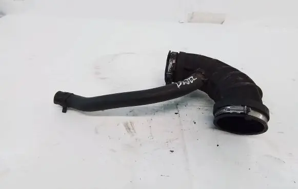 Chevrolet Captiva Air intake hose/pipe